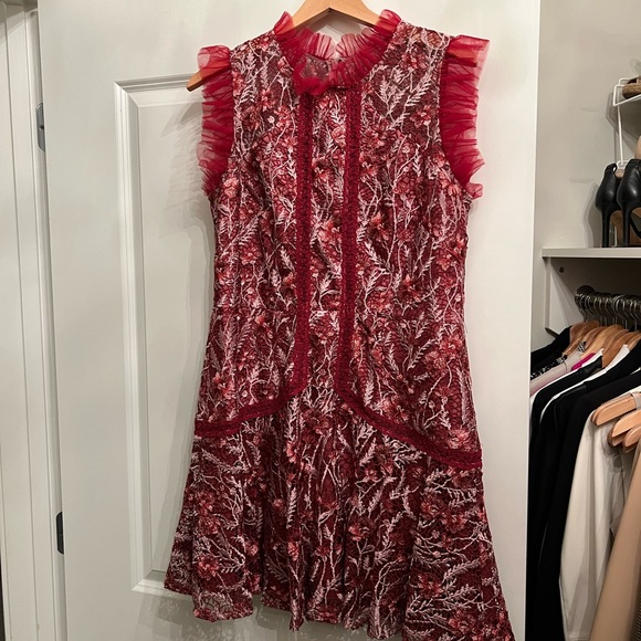 Monique Lhuillier Embroidered Mesh Cocktail Dress - Picture 9 of 15